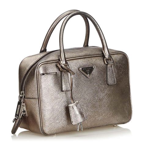 prada saffiano quality
